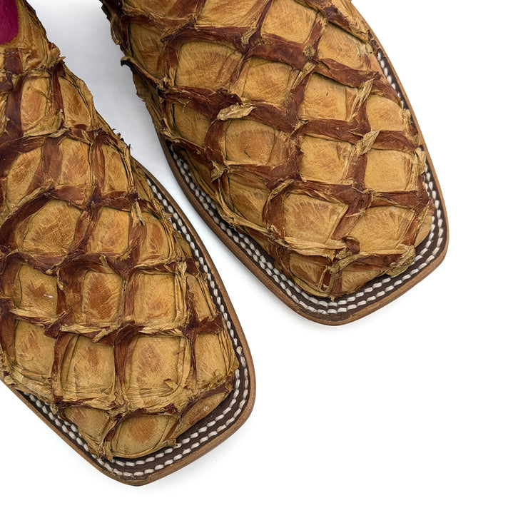 Antique Saddle Big Bass - M2036 - Baker's Boots and Clothing